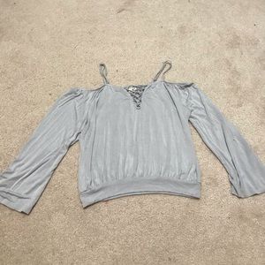 Cold shoulder top!